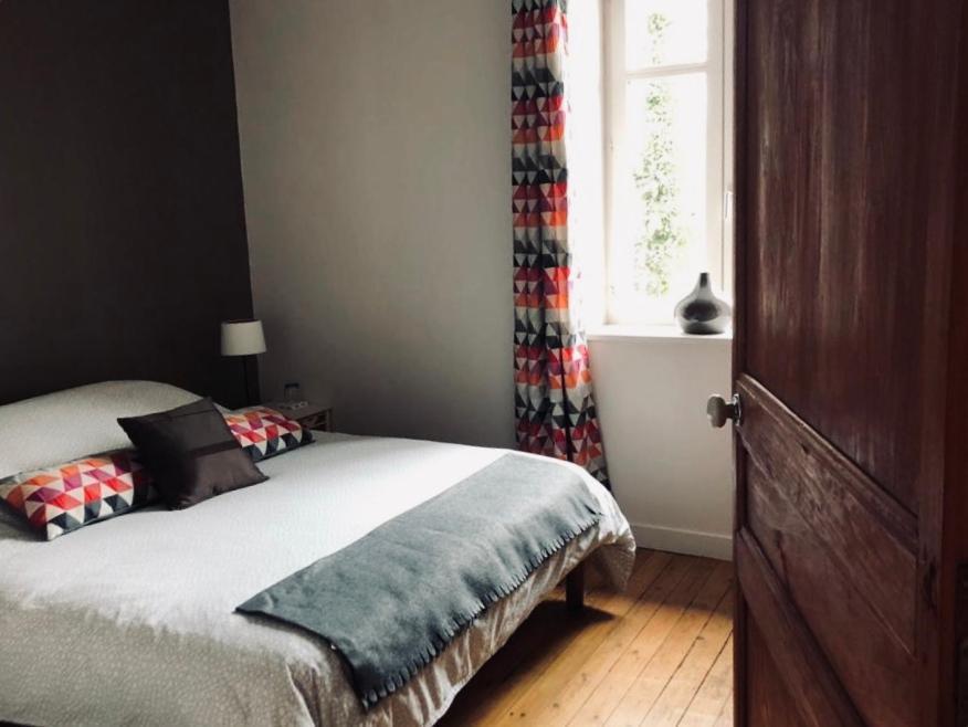 Chambres D'Hotes Les Heures Claires Briennon Esterno foto