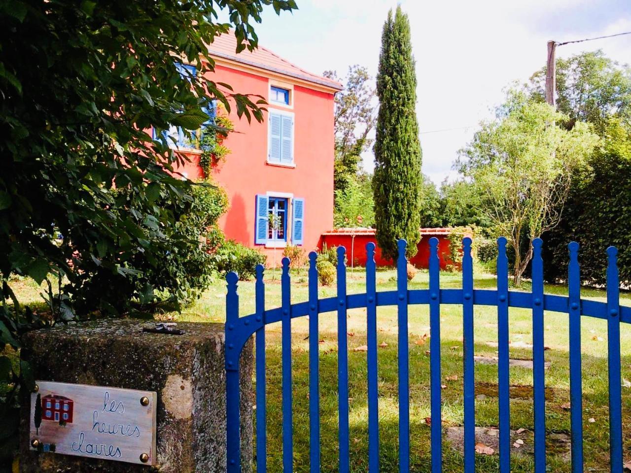 Chambres D'Hotes Les Heures Claires Briennon Esterno foto