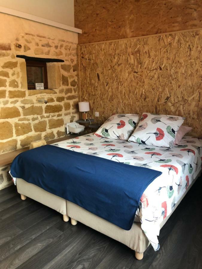 Chambres D'Hotes Les Heures Claires Briennon Esterno foto